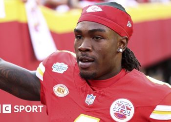 Rashee Rice: Orden de arresto emitida para el receptor abierto de los Kansas City Chiefs por accidente