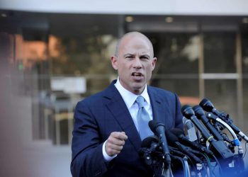 Michael Avenatti dice desde prisión que Trump será condenado