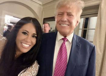 X SPACE ESTÁ SUCEDIENDO AHORA: El candidato republicano al Senado de Nueva York se presenta como unipartidista esta semana en la corte, ¡y necesita su ayuda!  |  El experto en puerta de enlace