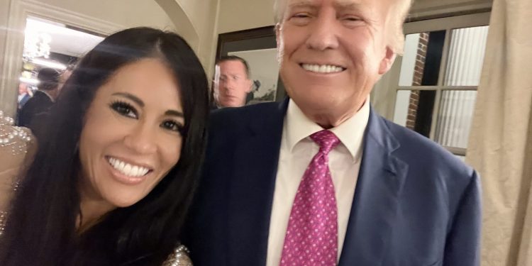 X SPACE ESTÁ SUCEDIENDO AHORA: El candidato republicano al Senado de Nueva York se presenta como unipartidista esta semana en la corte, ¡y necesita su ayuda!  |  El experto en puerta de enlace