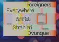 Emigrantes, exiliados y refugiados: la Bienal de Venecia da la bienvenida a los extranjeros