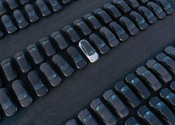 El nuevo plan de crecimiento de Tesla se centra en misteriosos modelos más baratos