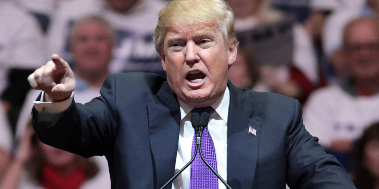 Trump insta a los republicanos a detener la reautorización de vigilancia sin orden judicial: 'MATAR A FISA'