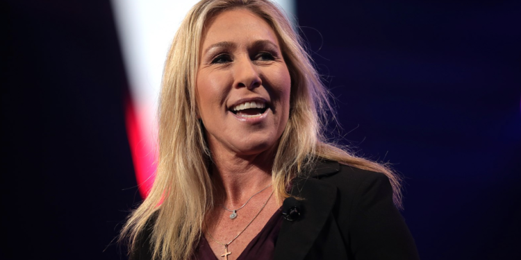 Marjorie Taylor Greene quiere que los legisladores que votan a favor de Ucrania se obliguen a ingresar en el ejército ucraniano