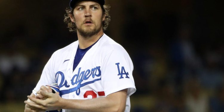 Bob Nightengale sigue intentando rehabilitar a Trevor Bauer