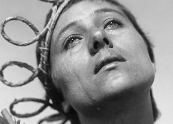 La fe como drama: Dios y el individuo en La Pasión de Juana de Arco