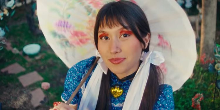 Bailando en la oscuridad: encontrando destellos de significado en el nihilismo de la música pop