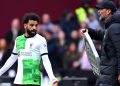 Mo Salah y Jurgen Klopp: el delantero del Liverpool parece chocar con el técnico en la banda del West Ham |  Noticias de futbol