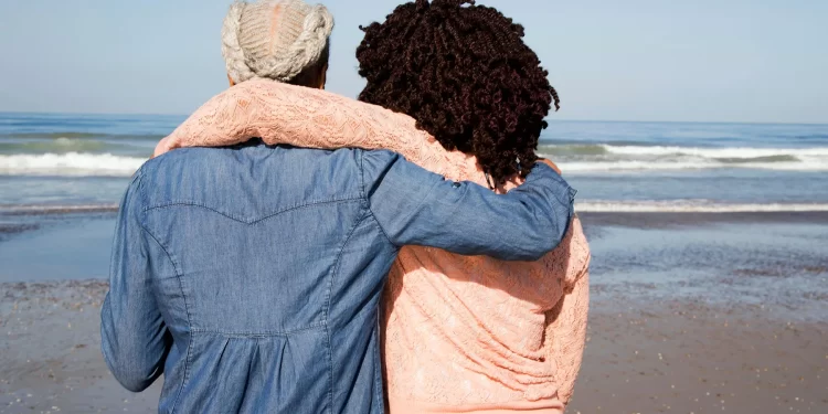 ¿Cuándo comienza la vejez?  Depende de a quien le preguntes