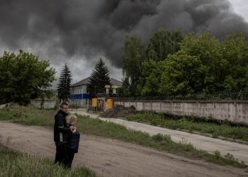 Bajo presión, Biden permite que Ucrania utilice armas estadounidenses para atacar dentro de Rusia