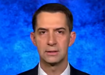 Tom Cotton sobre cómo afrontar las protestas: un enfoque diferente