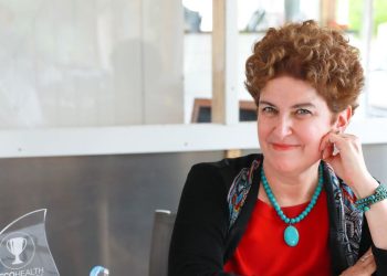 Encontrar aspectos positivos a través de mi trabajo como defensor de la salud me ha ayudado a vivir con EM durante 38 años