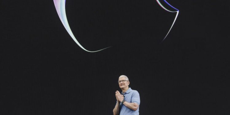 Apple y OpenAI 'finalizan los términos' para llevar ChatGPT a iOS 18