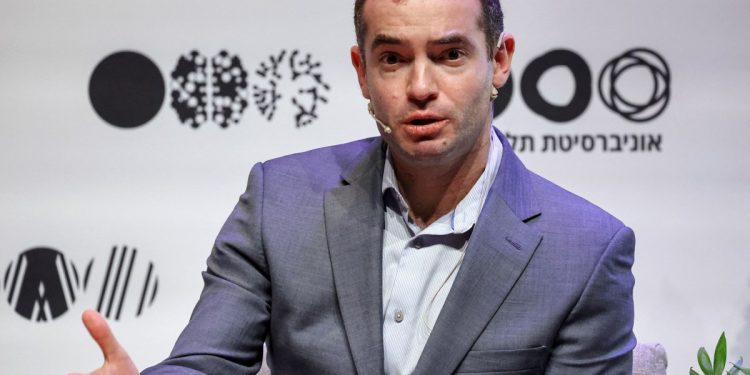 Ilya Sutskever, cofundador de OpenAI y científico jefe desde hace mucho tiempo, se marcha