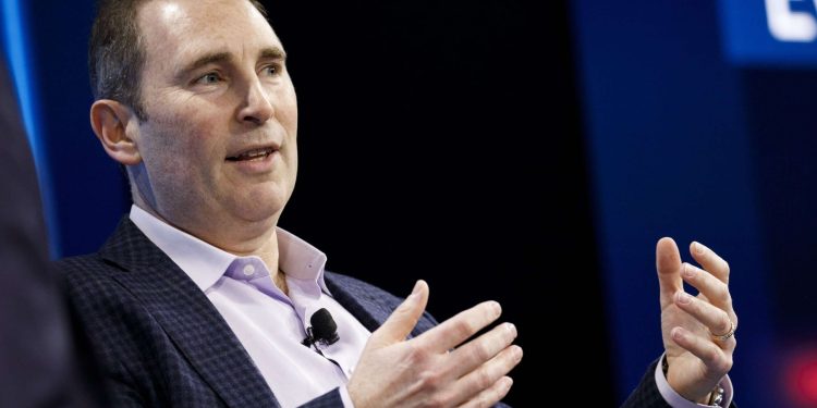 La Junta Laboral persigue al director ejecutivo de Amazon por comentarios sindicales