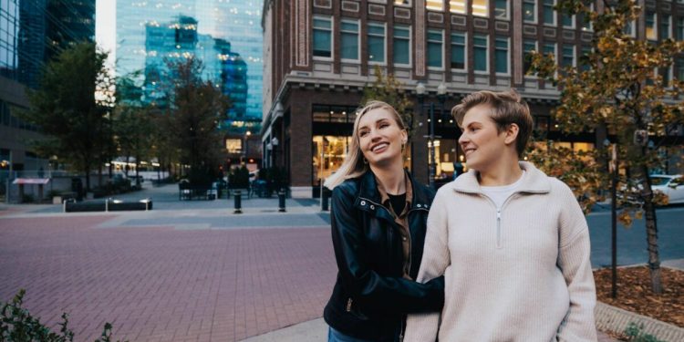 Consejos para viajeros 2SLGBTQIA+ |  Explorar Edmonton