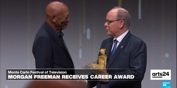 Morgan Freeman homenajeado en el Festival de Televisión de Montecarlo