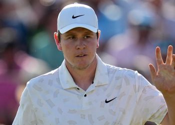 Abierto de Canadá: Robert MacIntyre lidera mientras Rory McIlroy se desvanece a mitad del evento del PGA Tour |  Noticias de golf