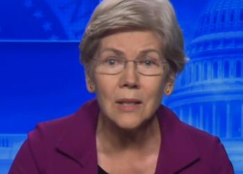Elizabeth Warren le dice a Estados Unidos exactamente lo que significa si Trump regresa a la Casa Blanca