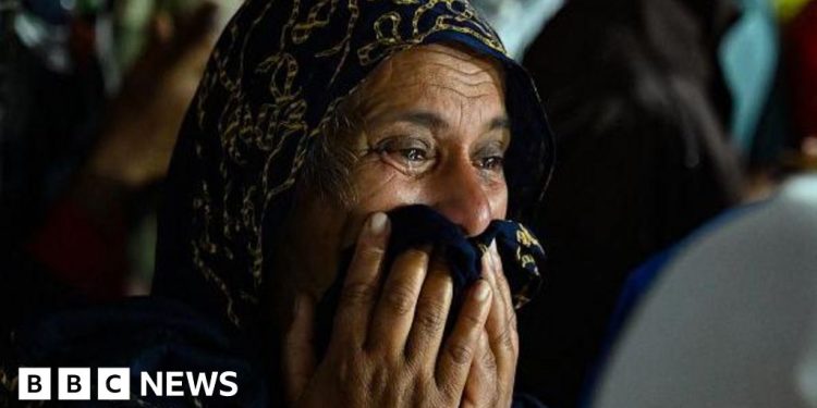 Decenas de desaparecidos tras deslizamientos de tierra en India que causan 158 muertos