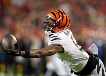 Informe: el receptor abierto de los Bengals, Tee Higgins, no firmará una extensión antes de la fecha límite