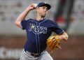 Informes: Padres adquieren al lanzador derecho Jason Adam de los Rays