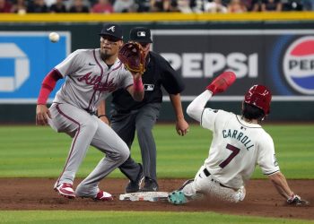 Los Bravos alcanzan su máximo potencial al final y hunden a los D-backs en el 11°