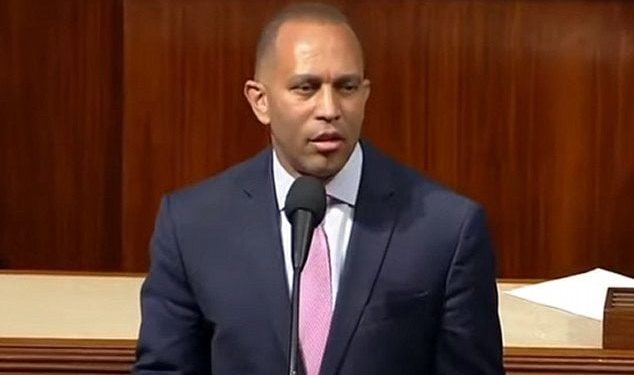 INFORME: Hakeem Jeffries se reunirá con otros demócratas de alto rango el domingo para hablar sobre la campaña de Joe Biden | The Gateway Pundit