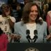 Kamala Harris mira a la cámara y humilla a Trump en Atlanta