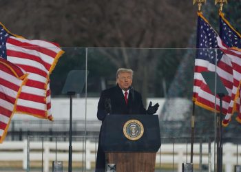 La Corte Suprema, decidida a evitar la parálisis presidencial, respalda la impunidad presidencial