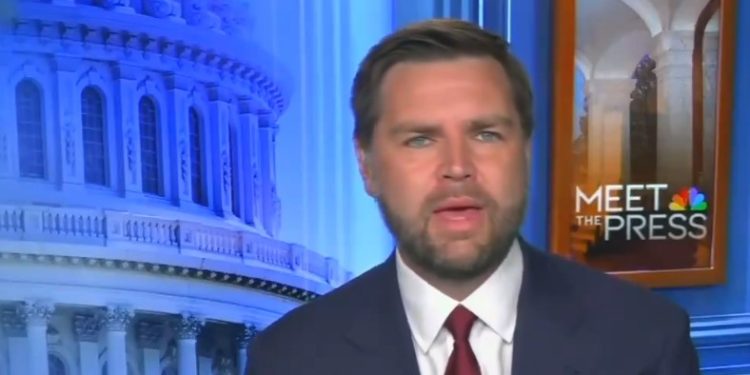 JD Vance toca fondo al culpar a Biden por el tiroteo de Trump