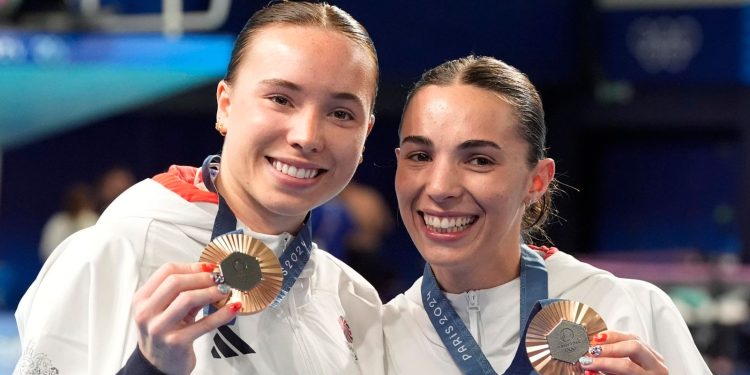 Juegos Olímpicos de 2024: el equipo de Gran Bretaña gana medallas en ciclismo y saltos en el primer día en París mientras Adam Peaty continúa su intento de repetir el título | Noticias de los Juegos Olímpicos