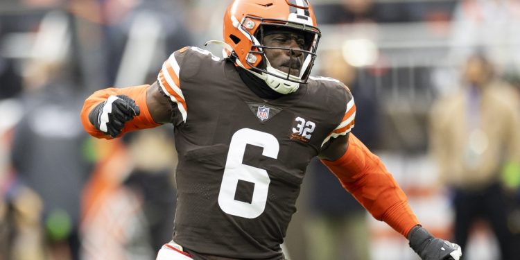 Informe: El LB de los Browns Jeremiah Owusu-Koramoah obtiene una extensión de contrato