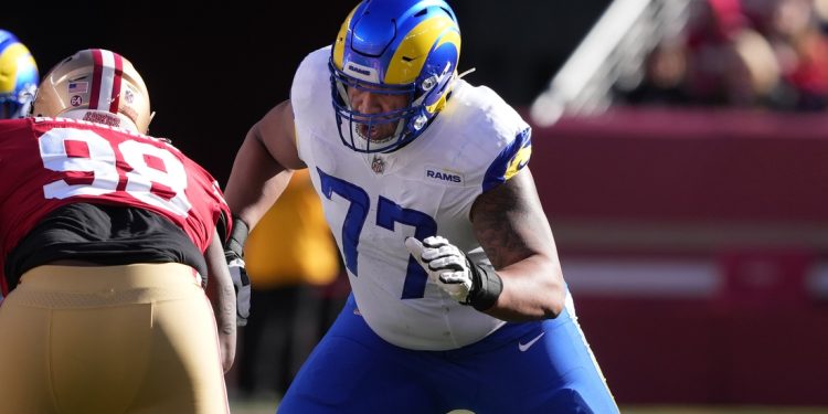 Alaric Jackson, OT de los Rams, suspendido por 2 juegos (conducta)