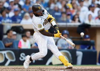 Dylan Cease y Padres completan barrida de dos juegos ante Dodgers