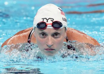 Katie Ledecky gana el oro en 800 metros libres por cuarta vez, un récord
