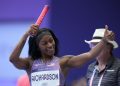 Sha'Carri Richardson, estadounidense, gana el oro en el relevo 4×100