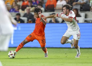 El Dynamo comienza su ofensiva al final con un partido de ida y vuelta contra el LAFC