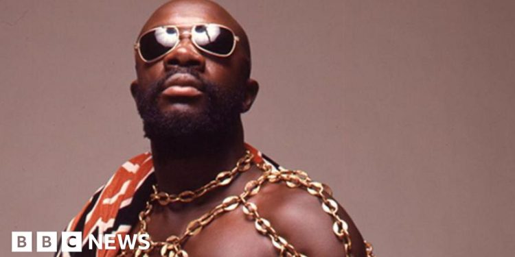 La familia de Issac Hayes amenaza con demandar a Donald Trump por la música de su mitin