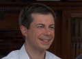 CNN se burla de promocionar videollamada de 'White Dudes for Harris' con Pete Buttigieg y David Hogg