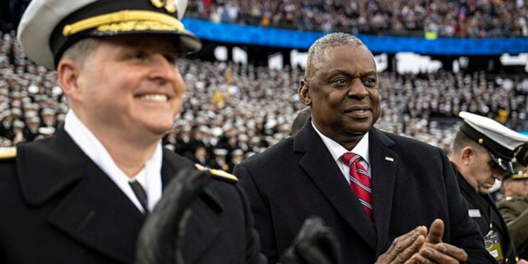 El Pentágono retiene documentos que demuestran si la contratación de personal de DEI mejora la seguridad nacional