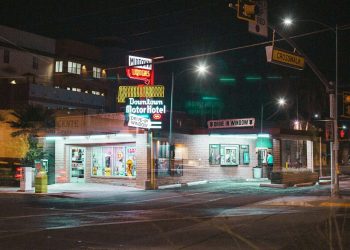 Las ventas de alcohol en supermercados no perjudican a las tiendas familiares