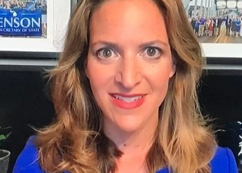 La tiránica secretaria de estado de Michigan, Jocelyn Bensen, se vuelve una verdadera Stasi: insta a los ciudadanos a delatar a sus vecinos si cuestionan la narrativa electoral oficial | The Gateway Pundit
