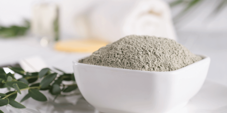 Baño de arcilla de bentonita