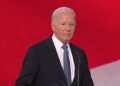 ¡No se lo pueden inventar! Los demócratas expulsaron a Joe Biden, el presidente en funciones, de la Convención a altas horas de la noche del lunes… ¡Y luego corearon «We Love Joe» después de que lo expulsaron de la papeleta en un golpe de Estado! | The Gateway Pundit