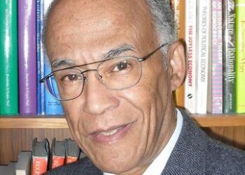 Donald Trump despierta al padre de Kamala Harris