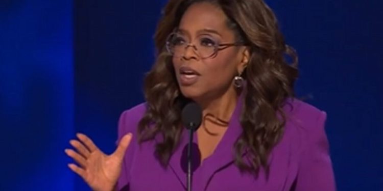 Oprah Winfrey acusa a los republicanos de intentar asustar a los votantes en la Convención Nacional Demócrata (DNC) – Después de ocho años en los que los demócratas han calificado a Trump de amenaza a la democracia (VIDEO) | The Gateway Pundit