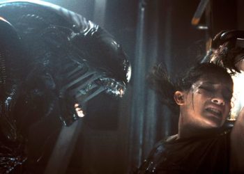 Este thriller 'inteligente, apasionante y a veces asombroso' es la mejor película de Alien en décadas.