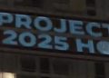 El DNC proyecta que la sede del Proyecto 2025 se construirá en la Torre Trump de Chicago