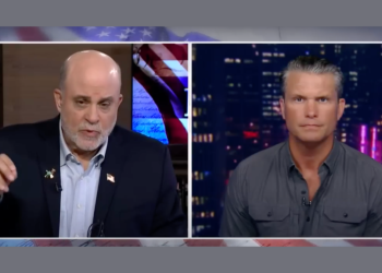 Pete Hegseth critica a la “camarada Kamala” y dice que Harris es “totalmente cómplice” del ataque al aeropuerto de Kabul | The Gateway Pundit